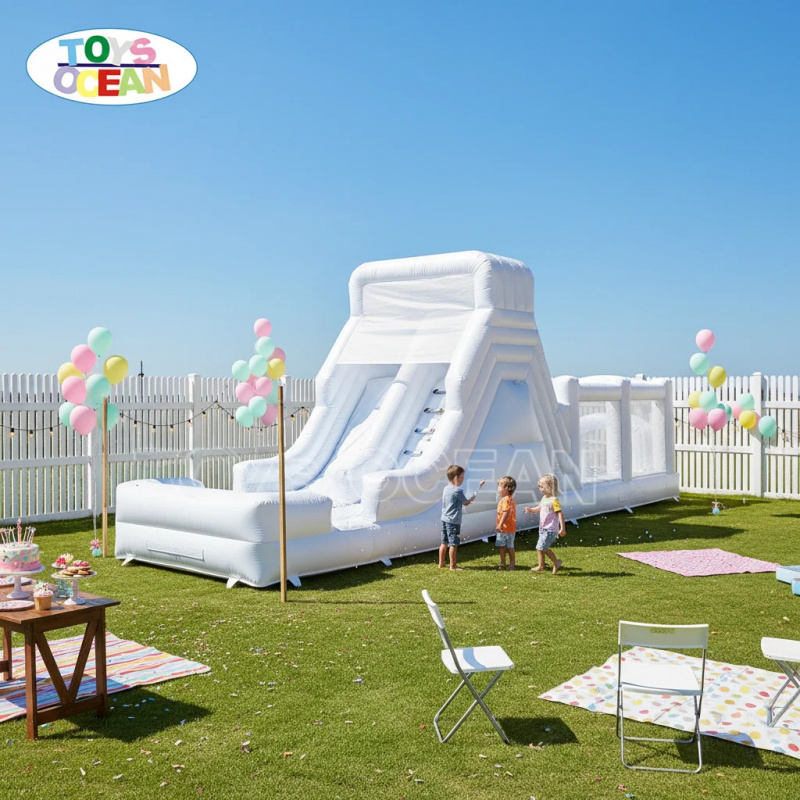 Water Slide Inflatable - Biała dmuchana zjeżdżalnia wodna z długim